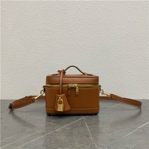 셀린느 베니티 케이스백 블랙 119463 2025/신상