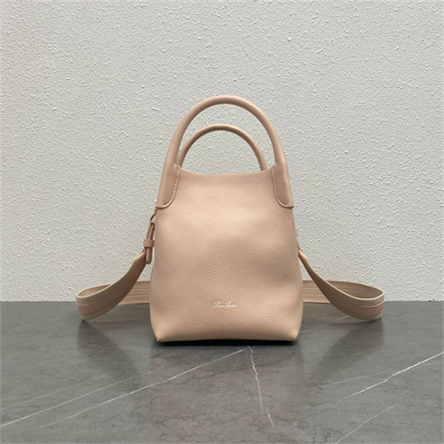 로로피아나 버킷백 스몰  LP022 2025/신상