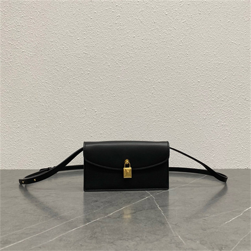 로로피아나 크로스백  LP18 2025/신상