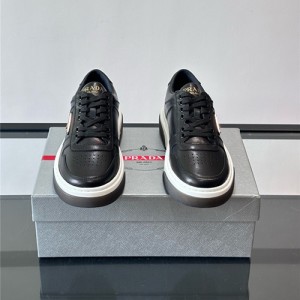 프라다 남성용 스니커즈 P27379-2 2025/신상