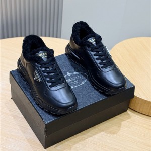 프라다 남성용 스니커즈 P29883-2 2025/신상