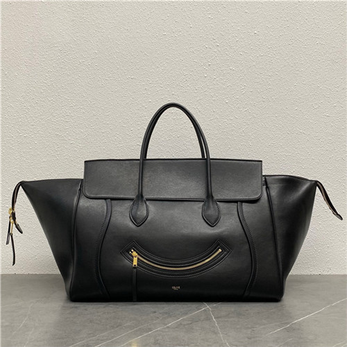 셀린느 스마일링 라지 토트백 123683 2025/신상