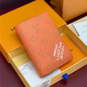 루이비통 패스포트 커버 여권지갑 M26831 2025/신상