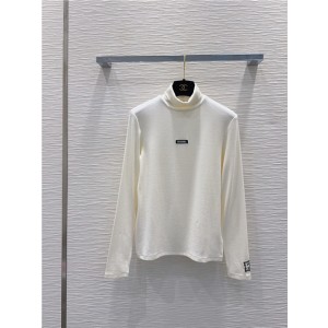 샤넬 긴팔 티셔츠 C72108 2025/신상