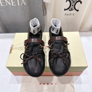 마르니 여성용 단화 M73609-2 2025/신상