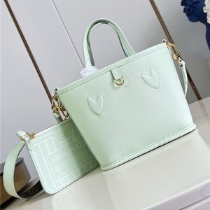 루이비통 네버풀 반둘리에 인사이드 아웃 BB M12099 2026/신상