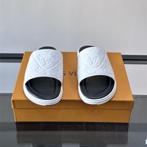 루이비통 남성용 슬리퍼 L50657-1 2026/신상