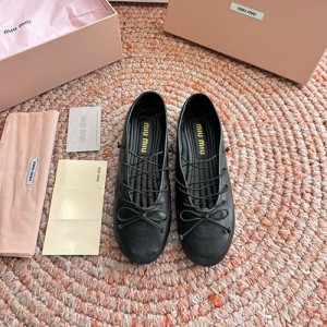 미우미우 여성용 단화 M83243-1 2026/신상