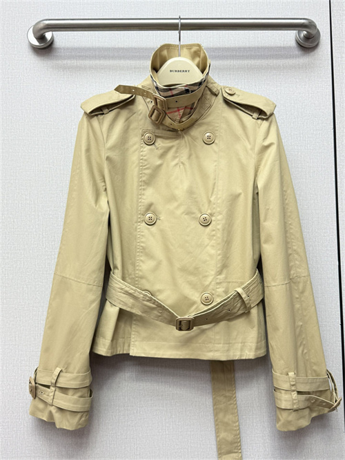 버버리 바람막이 자켓 B33702 2026/신상