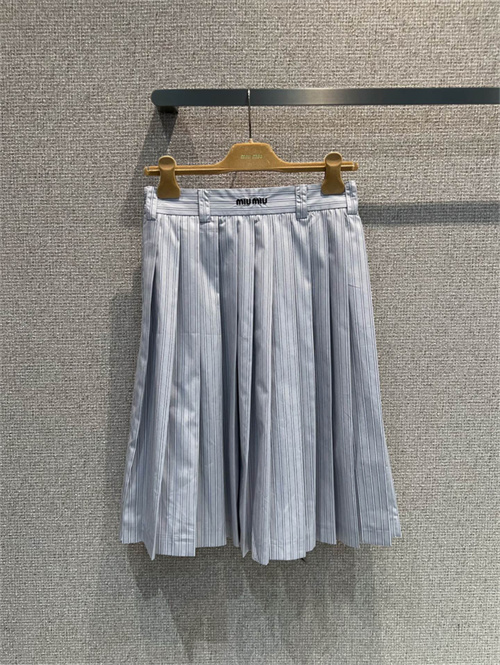 미우미우 스커트 M43108 2026/신상