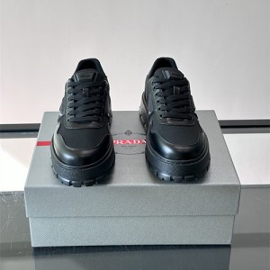 프라다 남성용 스니커즈 P97839-2 2026/신상