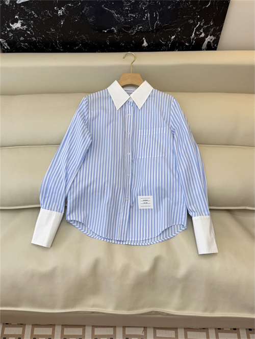 톰브라운 긴팔 셔츠 T02702 2026/신상