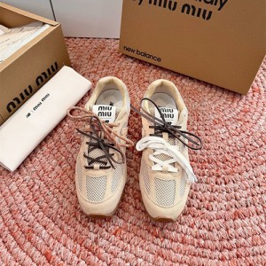 미우미우 여성용 스니커즈 M55966-1 2026/신상