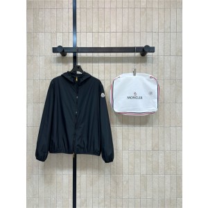 몽클레어 바람막이 후드 자켓 M52999 2026/신상