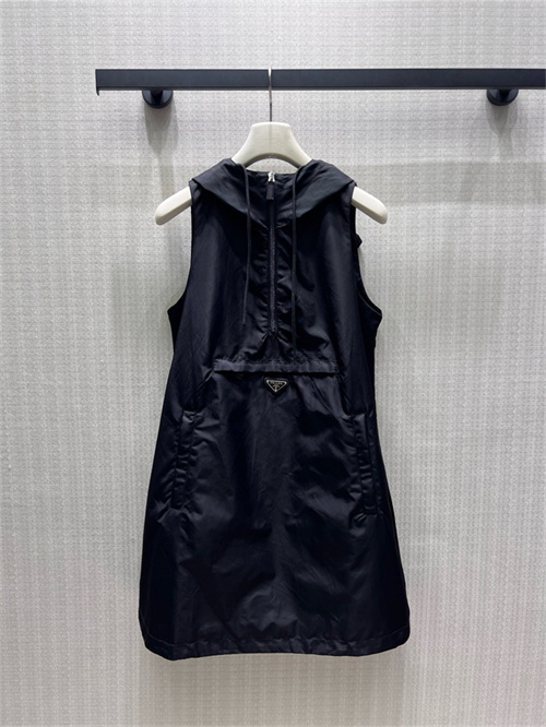 프라다 민소매 원피스 P52998 2026/신상