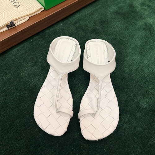 보테가베네타 여성용 샌들 (굽높이4CM) BV40293-1 2026/신상