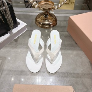 미우미우 여성용 슬리퍼 M86437-1 2026/신상