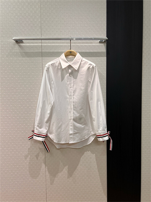 톰브라운 긴팔 셔츠 T12604 2026/신상