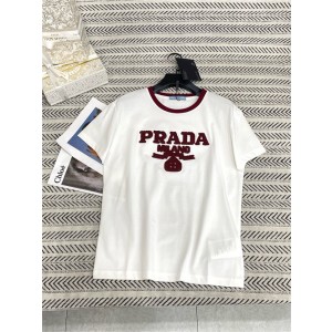 프라다 반팔 티셔츠 P81500 2026/신상